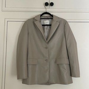 Aritzia Wilfred Memories Blazer in Light Taupe Size XS Great condition.